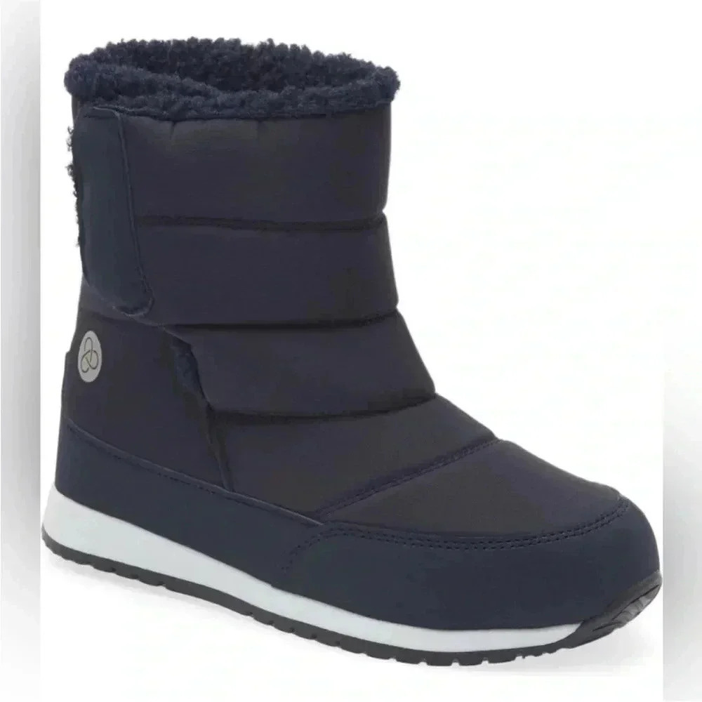 New in Box ZELLA Quilted Fleece Lined Winter Snow & Rain Boot Navy Big Kid Sz 3